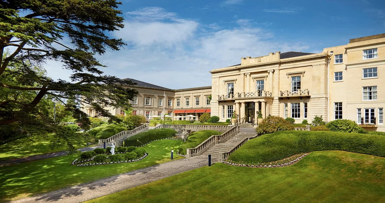 Title: Bath UK Hotels: A Complete Guide to Comfort, Charm, and Convenience