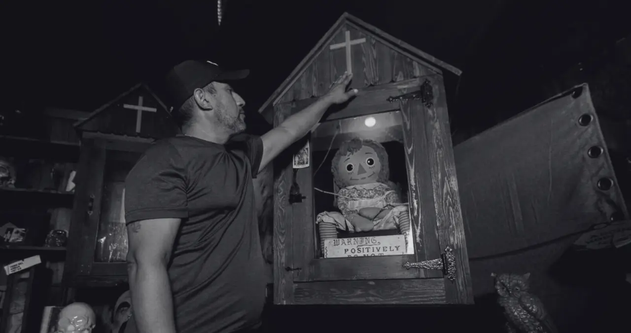 dan rivera dies at 54 what happened to the annabelle doll tour handler